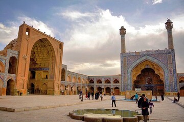 Isfahan cements public diplomacy to attract more tourists