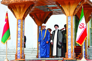 Oman's Sultan is officially welcomed by Iranian President Raisi