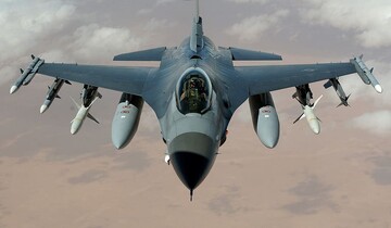 F-16 fighter jet