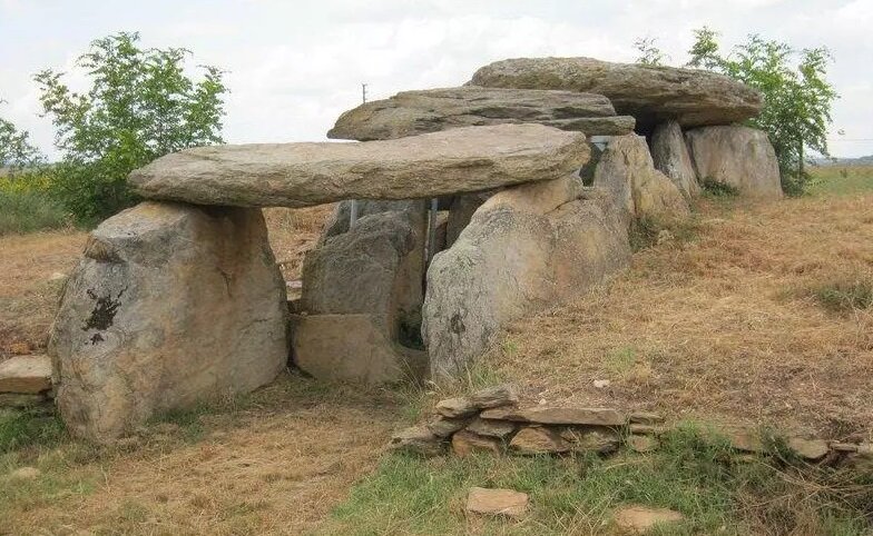 Digging deeper: a look into burial traditions in northwest Iran during Bronze Age