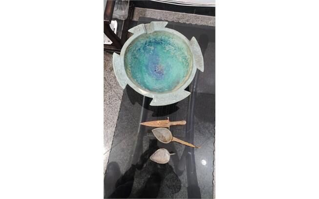 Seljuk relics recovered from gold shop in northern Iran