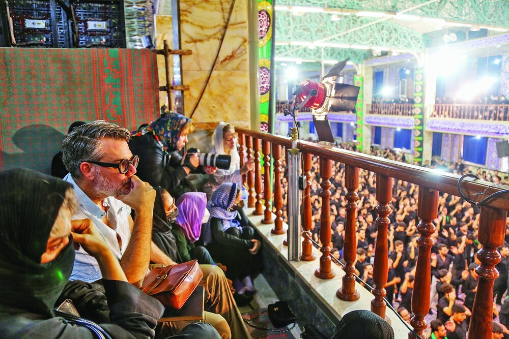 Foreign travelers in Yazd attend Muharram mourning rituals