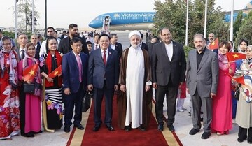 Vietnam's Parliament chief visits Iran