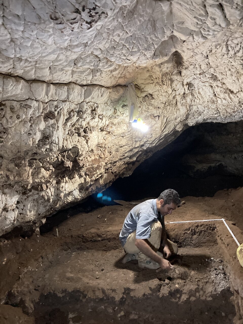 Paleolithic objects discovered in cave northern Iran