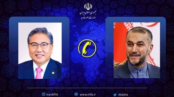 The foreign ministers of Iran and S. Korea hold talks