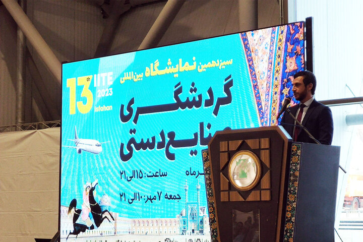 Sister cities: St. Petersburg governor wants closer ties with Isfahan
