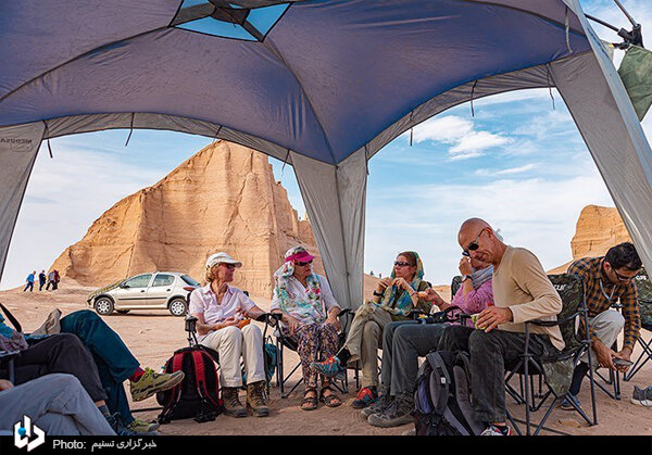 Awe-inspiring Lut Desert: a photographer’s paradise