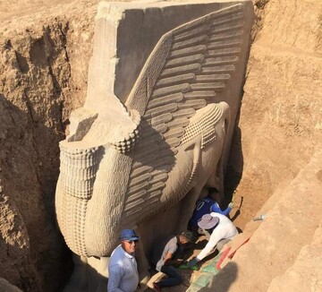 2,700-year-old massive sculpture unearthed in Iraq