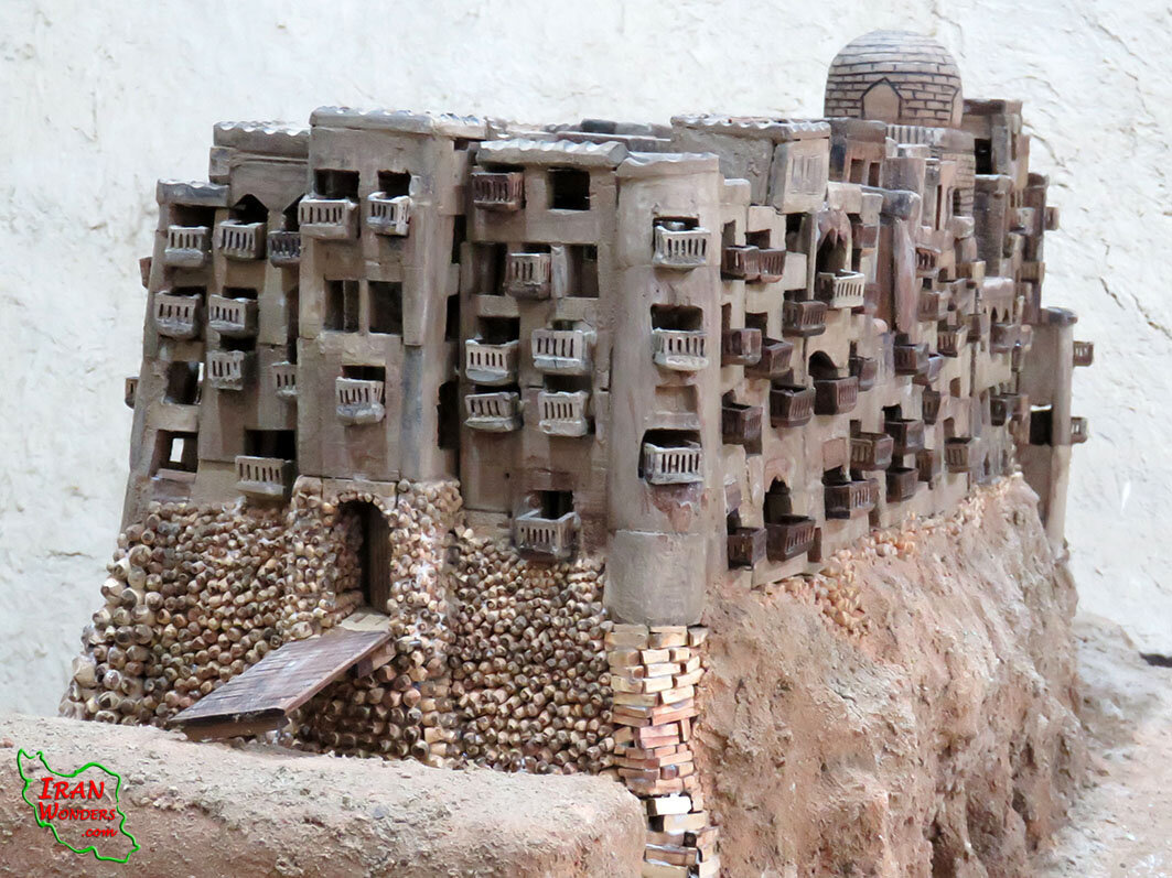 Ruins of Izadkhast fortress undergoes restoration