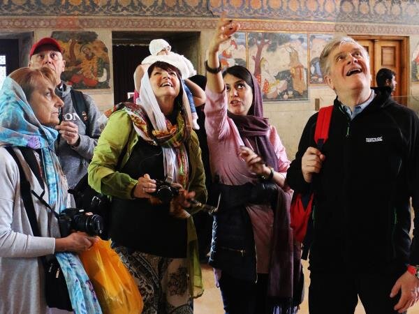 Tourist arrivals in Iran jump 40 percent y/y