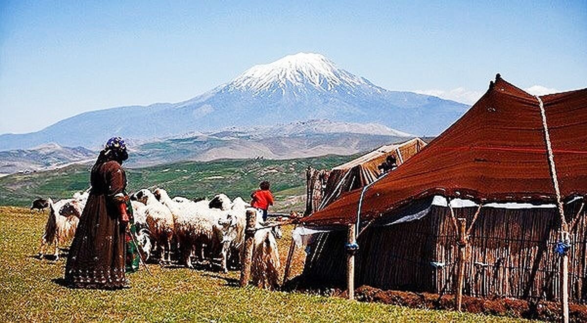 Exhibit dedicated to nomadic life opens in Tehran