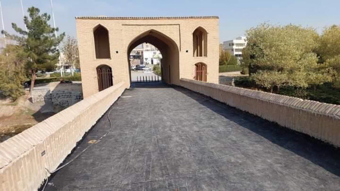 Isfahan official dismisses concerns over ‘false’ restoration of ancient bridge