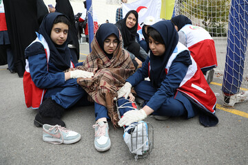 Earthquake drill held in schools