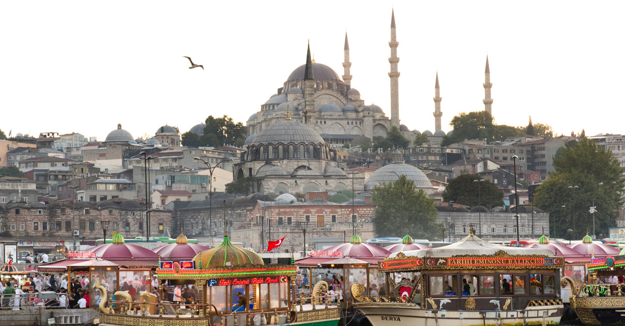 Turkey welcomed 2.9 million Iranian visitors in January-November