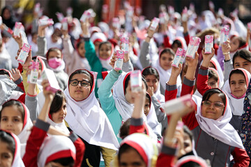 Milk for students in elementary schools