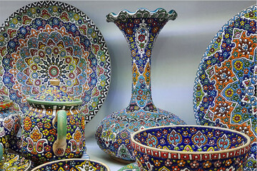 Mayor unveils plans to boost handicraft industry in Iranian capital