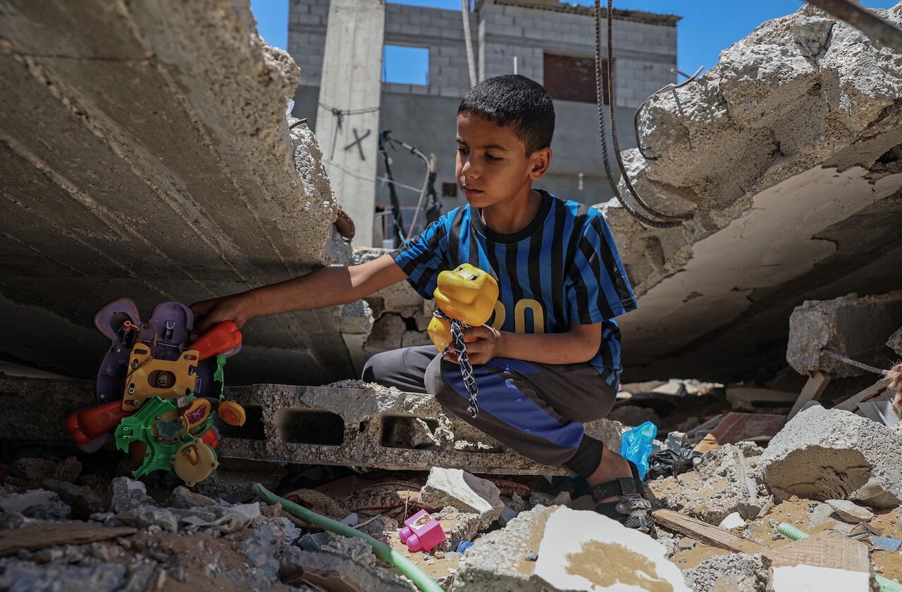 100 children on average have been killed