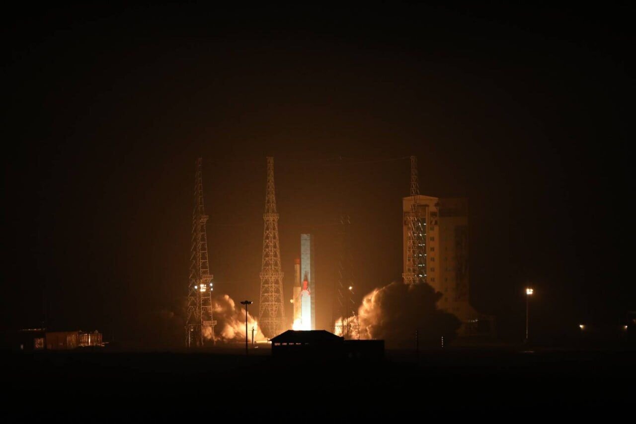 Simorgh satellite carrier