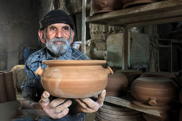 Beyond souvenirs: tourism as catalyst for handicrafts economy