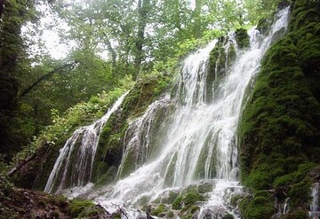 Discover Oben waterfall in northern Iran