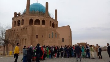 Foreign students tour Soltaniyeh cultural treasures
