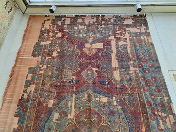 Rare Persian carpets on show at National Museum