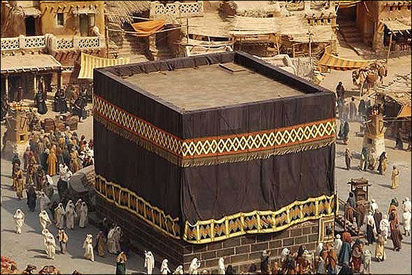 A scene from Iranian director Majid Majidi’s “Muhammad: The Messenger of God” filmed at Noor Cinema Town itemizing Kaaba likewise the real one.