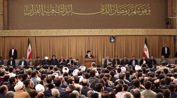 Quran reciters meet Ayatollah Ali Khamenei