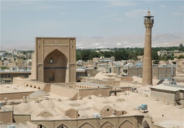 Tranquility amidst history: Jameh Mosque welcomes travelers to Semnan