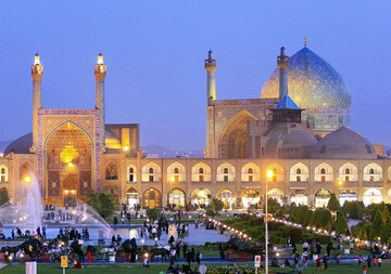 Record-breaking visits made to Isfahan sites in Eid-al-Fitr holidays