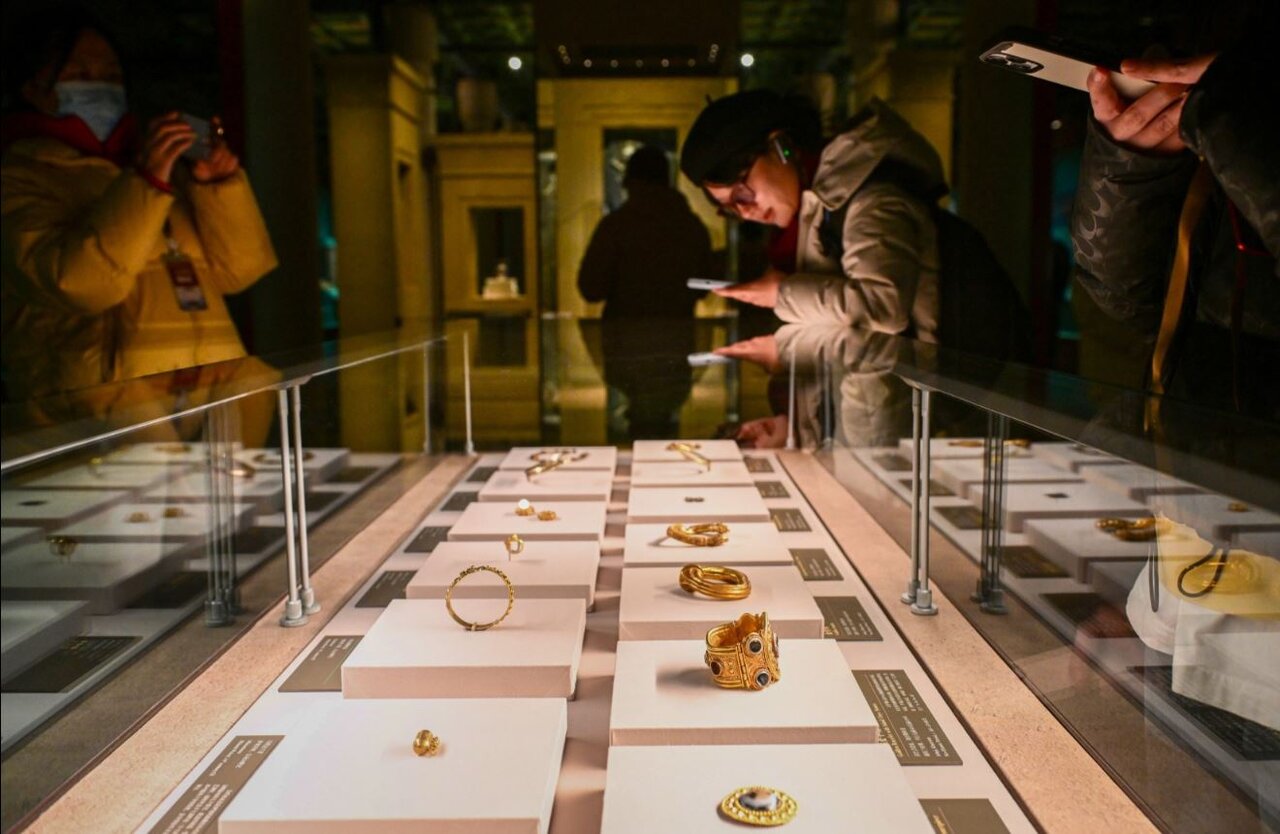 Glory of Persia: loaned treasures to extend winning Chinese hearts