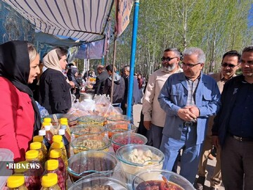 Rhubarb Festival celebrates Kuhsorkh’s local products, crafts