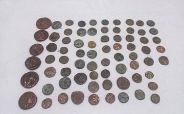 Iranian authorities seize Parthian coins from train passenger