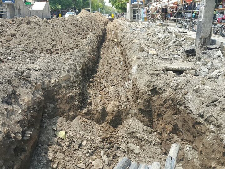 Old wall unearthed during street renovation in Hamedan