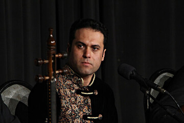 Vocalist Vahid Taj