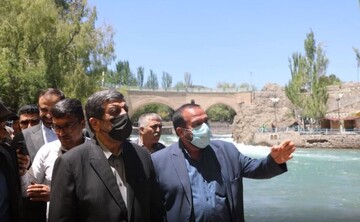 Minister inspects Chaharmahal-Bakhtiari attractions