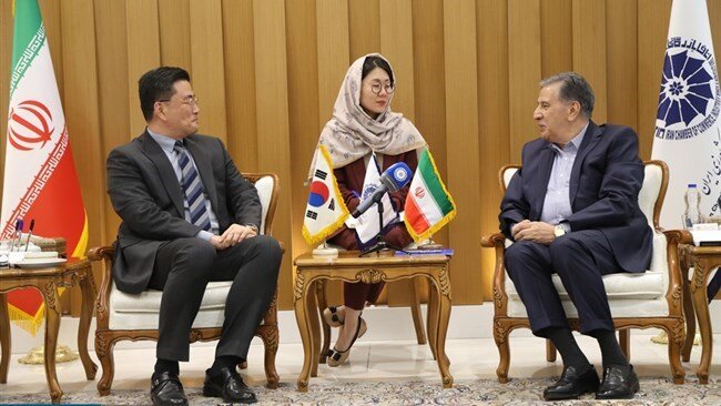 이란과 한국, 민간 부문에 양자 무역 확대 지원 촉구