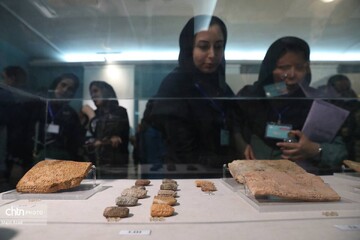 Exhibits of rarely-seen antiquities opens in Iranian provinces