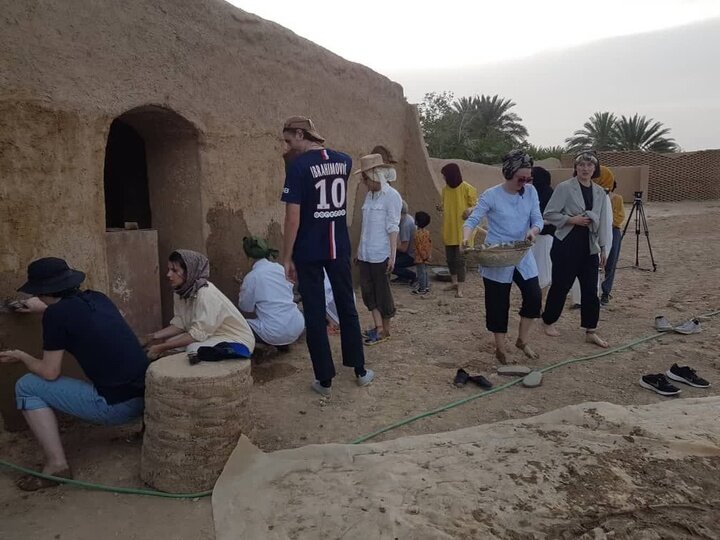 Esfahak receives inbound tourists with open arms