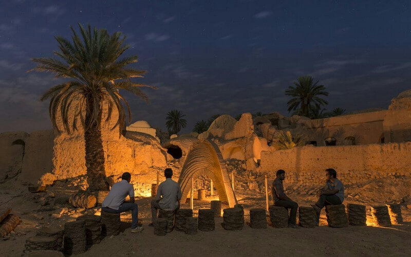 Esfahak