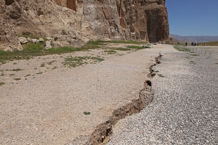 Xerxes tomb at Naqsh-e Rostam faces erosion threats