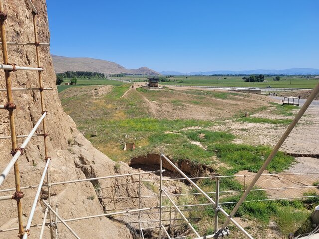 Xerxes tomb at Naqsh-e Rostam faces erosion threats