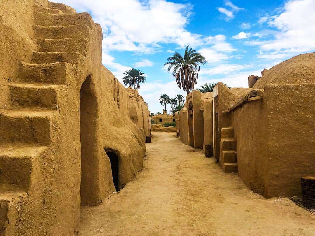 Esfahak