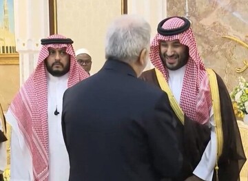 Iran envoy meets Saudi crown prince in Mina