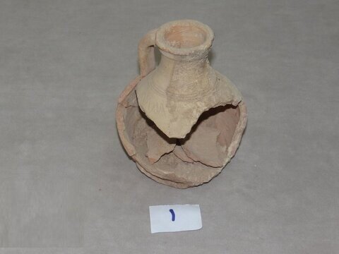 Parthian clay pot unearthed in southern Iran