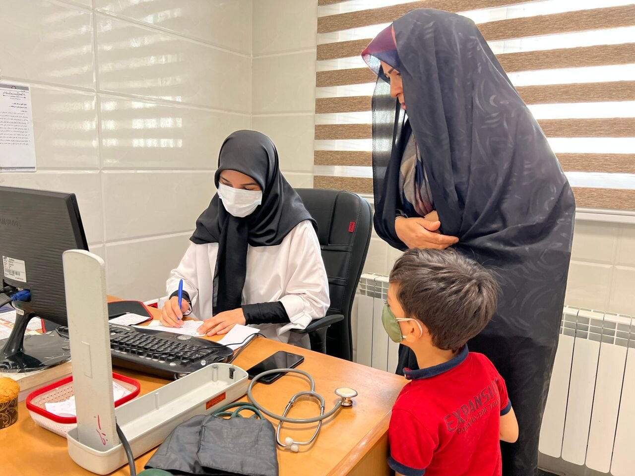 Japan, UNHCR enhance healthcare, education for refugees in Iran