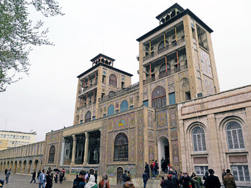 Exquisite mirrorwork of UNESCO-listed palace undergoes restoration