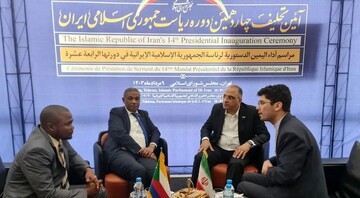 Comoros delegation arrives in Tehran