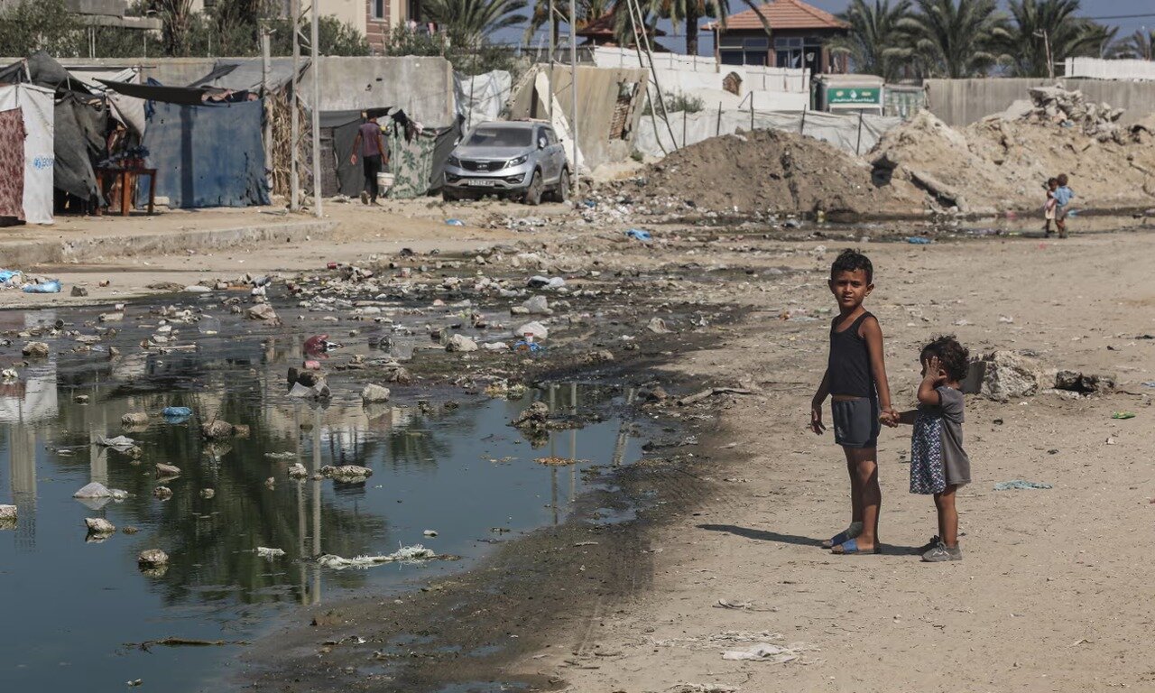 Aid groups in Gaza aim to avert a polio outbreak