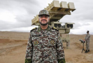 Iranian commander assesses northeastern defense positions